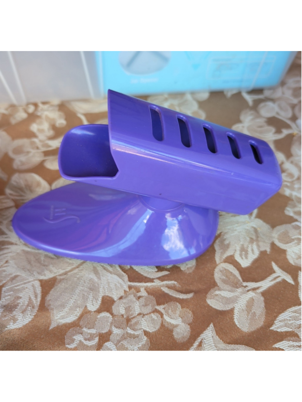 HerStyler Purple Flat Iron Holder Heat Resistant Hair Styling Tool Stand Suction